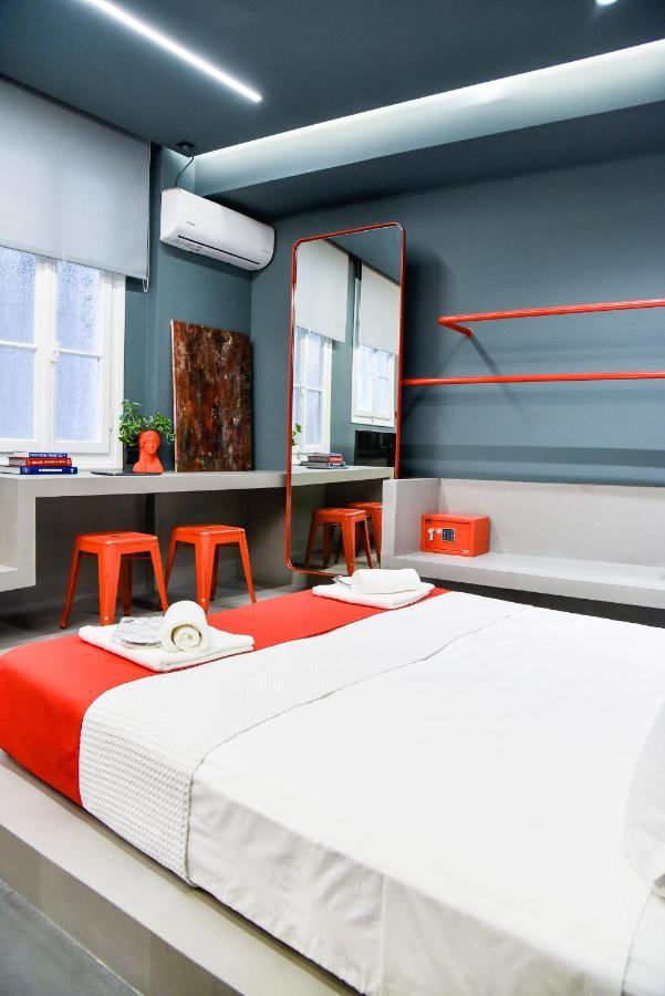 Central44 Yolo Casual Suite Atena Exterior foto