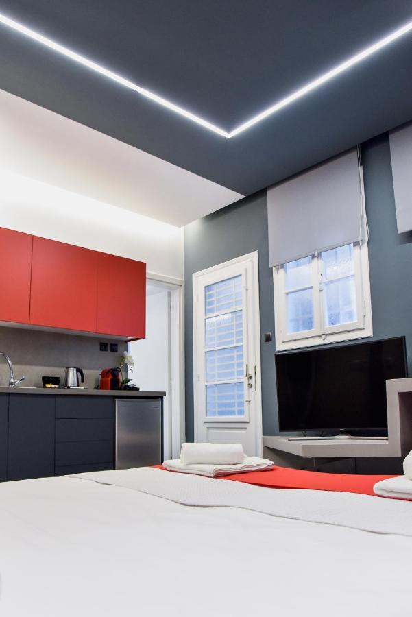 Central44 Yolo Casual Suite Atena Exterior foto