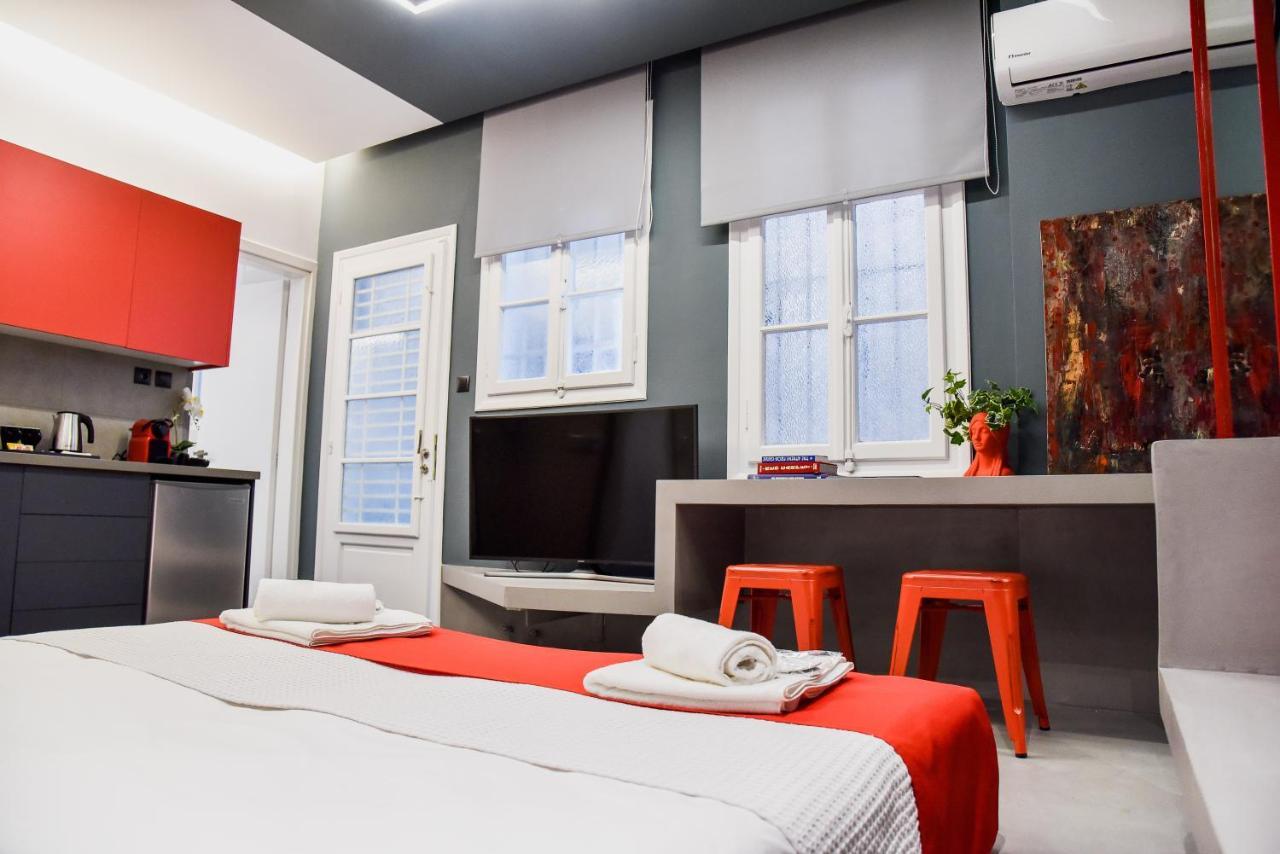Central44 Yolo Casual Suite Atena Exterior foto