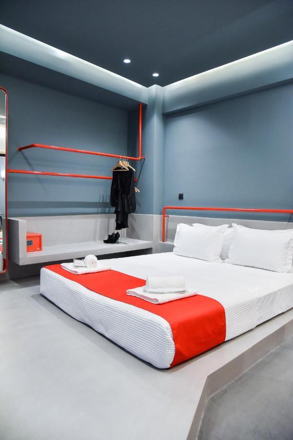 Central44 Yolo Casual Suite Atena Exterior foto