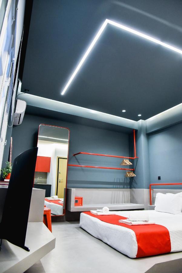 Central44 Yolo Casual Suite Atena Exterior foto