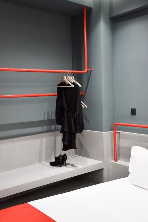 Central44 Yolo Casual Suite Atena Exterior foto